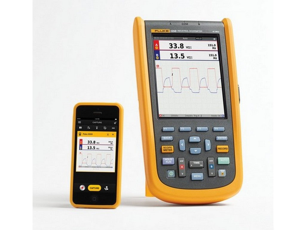 Fluke ScopeMeter Industriel 40MHz med smartphone-forbindelse, viser målinger og grafer.