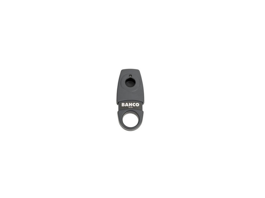 Stripping tool for data and fiber cables up to 11mm
