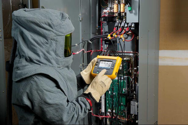 Voltage and energy logger 3-phase with software and current clamps