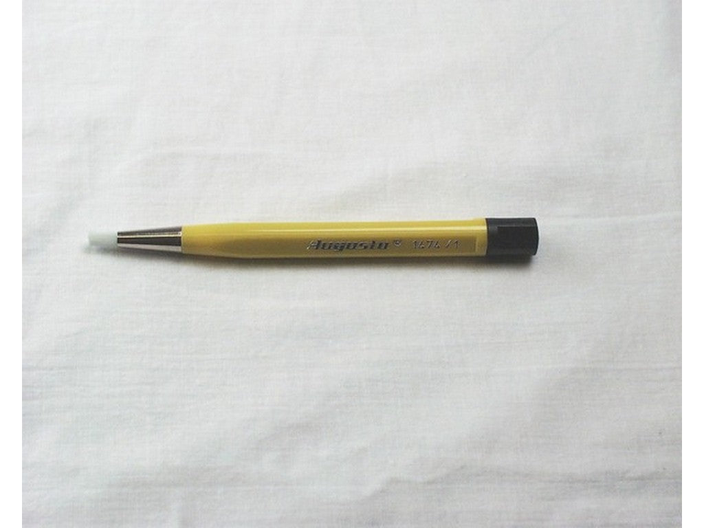 Glass cleaning brush