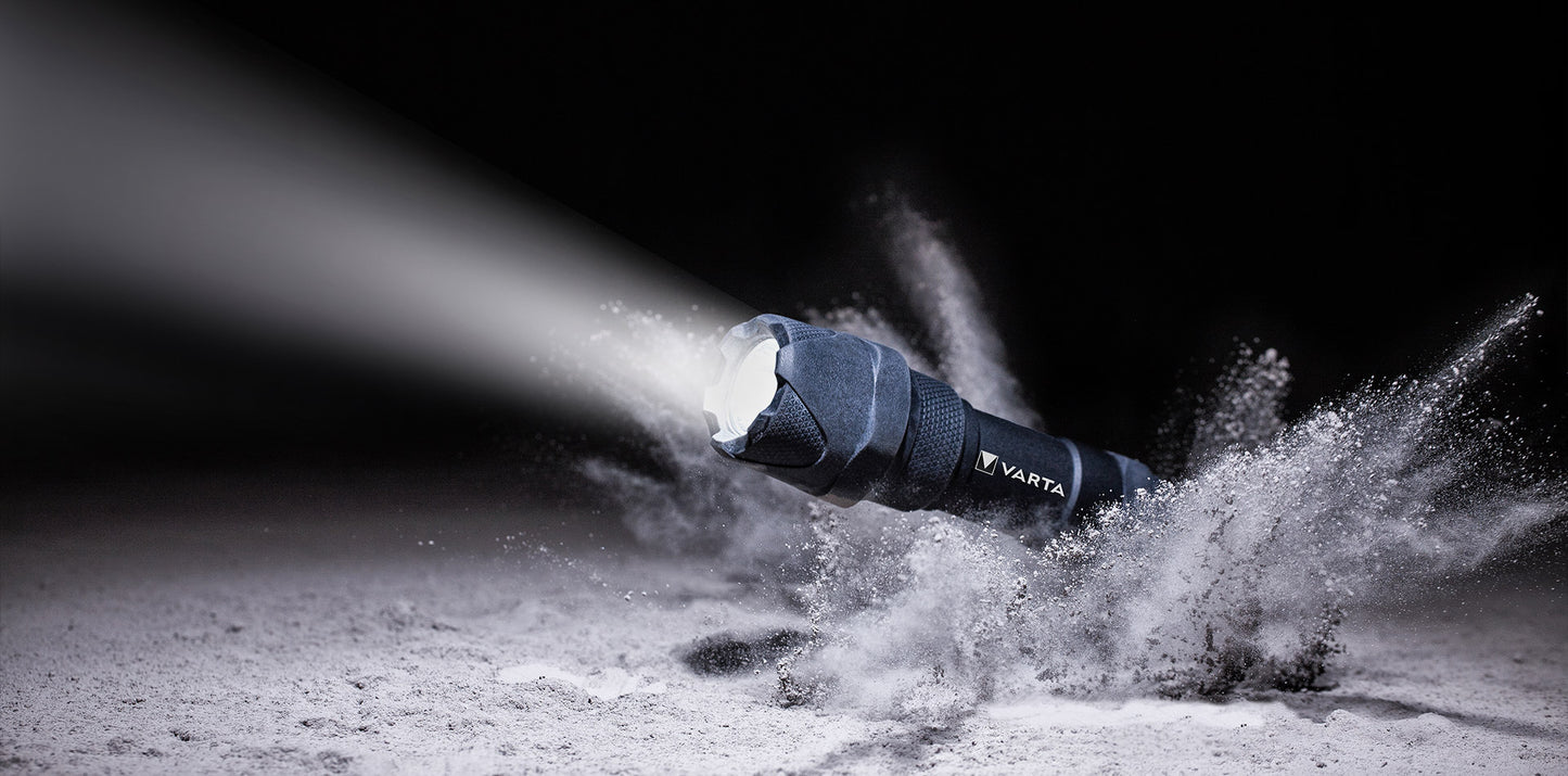 Varta Indestructible PRO flashlight, F10