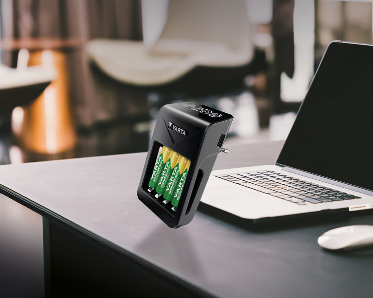 Varta LCD multilader+ f/AAA, AA Lev. uten batterier
