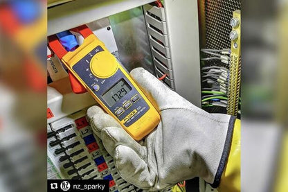 Tangamperemeter 0-400AC TRMS 600V AC/DC m/temp. + min/max CATIII 600V/CATIV 300V