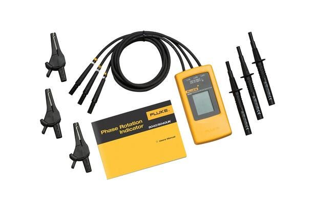 Fluke 9040 fasefølgetester sæt med testledninger, prober, krokodillenæb og manual.