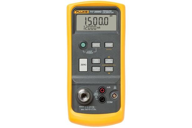 Fluke 717 5000G trykkalibrator med digitalt display viser 1500.0 psi og 12.000 mA.